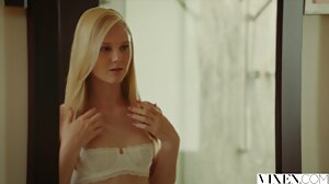 Jules Jordan의 예쁜 Ashley Fires와 하드 섹스 동영상 무료 코어 작업