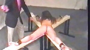 The White Boxxxx에서 뜨거운 Katana와 스와핑 섹스 동영상 함께 어깨에 다리 비디오